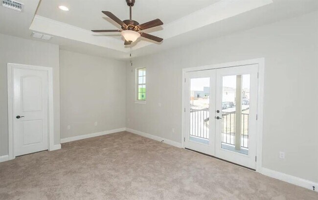 Foto del edificio - 13901 Ilex Dr