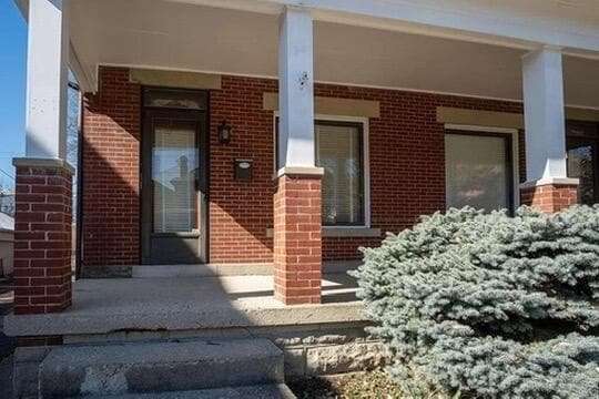 Building Photo - 925 Mt Pleasant Ave