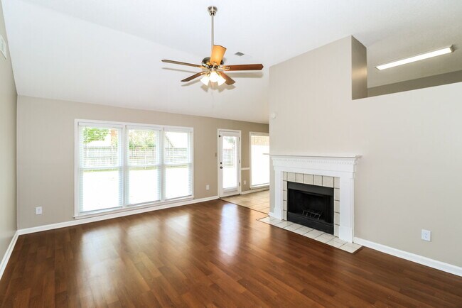 Foto del edificio - 1965 Abbott Cove