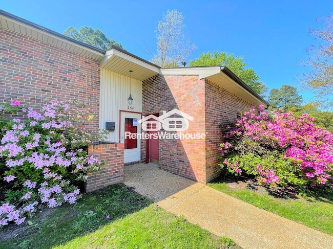 Foto del edificio - 354 Warrington Cir