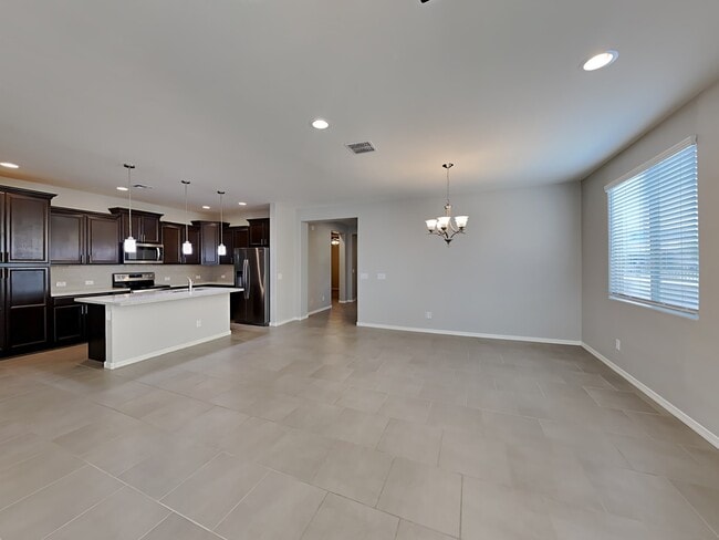 Foto del edificio - 18210 W Carlota Ln