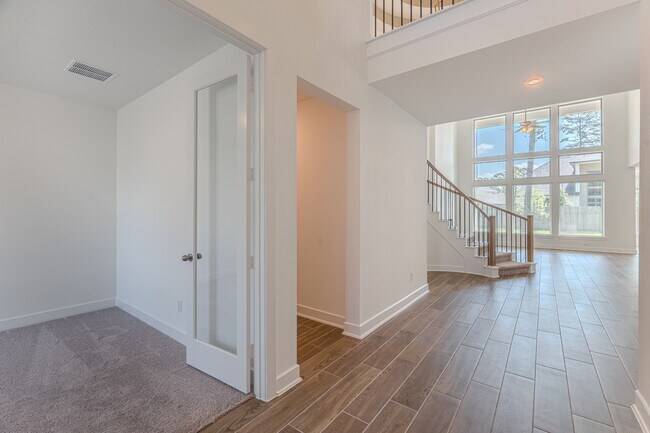 Building Photo - 261 Warbler Song Dr