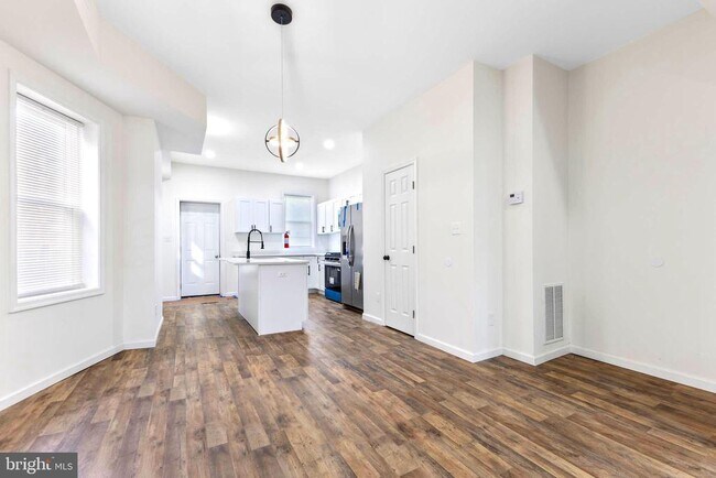 Building Photo - 3324 Edmondson Ave