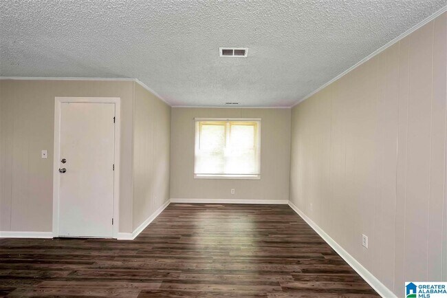 Building Photo - 4208 Hood Dr
