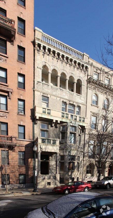 Building Photo - 16 W Mount Vernon Pl