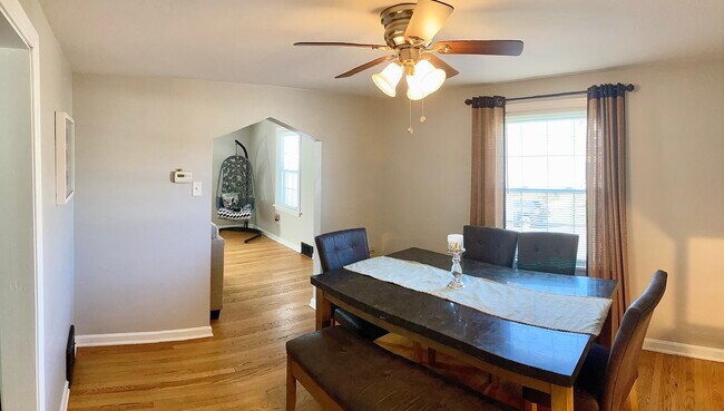 Foto del edificio - 144 Oak St