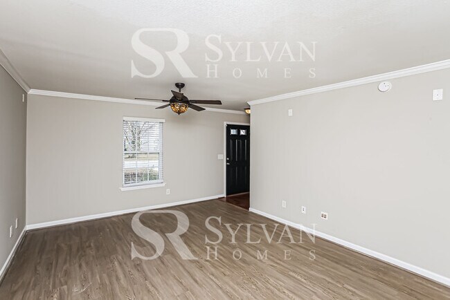 Building Photo - Fall in love with this beautiful home!