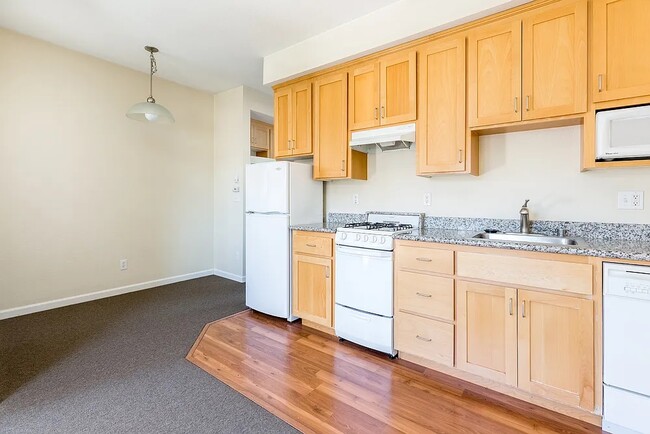 Foto del edificio - 251 High St APT G, Santa Cruz, CA 95060