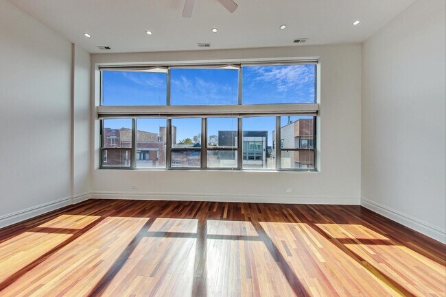 Foto del edificio - 1746 W North Ave