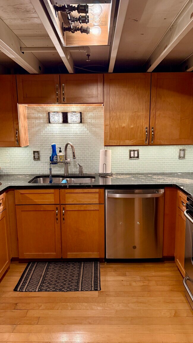 Foto del edificio - 110 N 3rd St