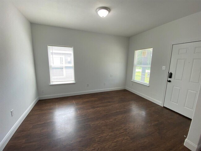 Foto del edificio - 9834 Racine St