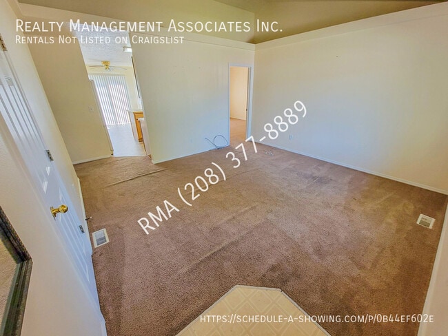 Foto del edificio - 625 N Mineral Wells Ave