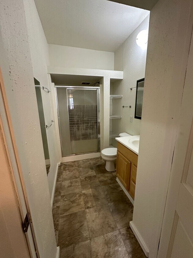 Foto principal - 4 Bedroom 2 Bathroom Near Campus