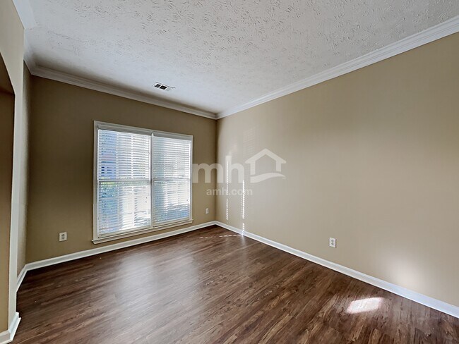 Foto del edificio - 2175 Carlysle Cove Dr