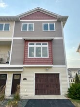 Building Photo - 2161 Rolling Green Ln