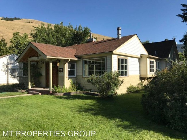 Building Photo - 3 br, 2 bath House - 645 E. Central Ave
