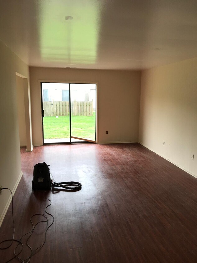 Primary Photo - 19 Coriander Dr