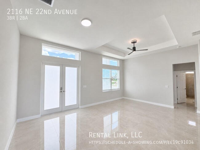 Foto del edificio - 2116 NE 22nd Ave