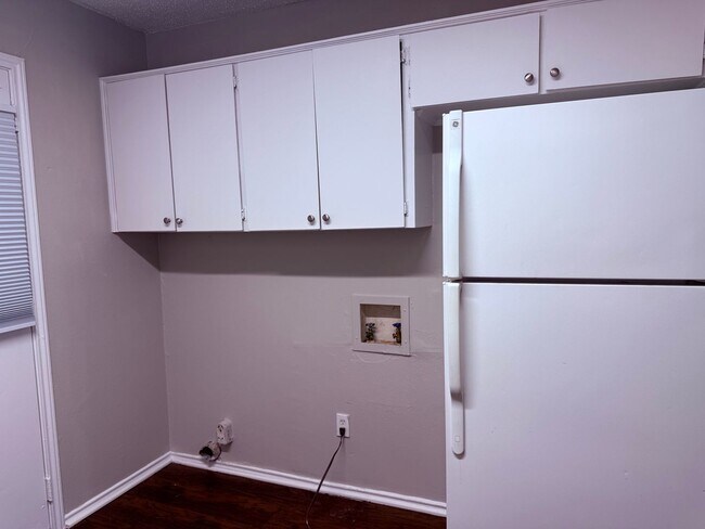 Foto del edificio - 2400 Alexander Ave