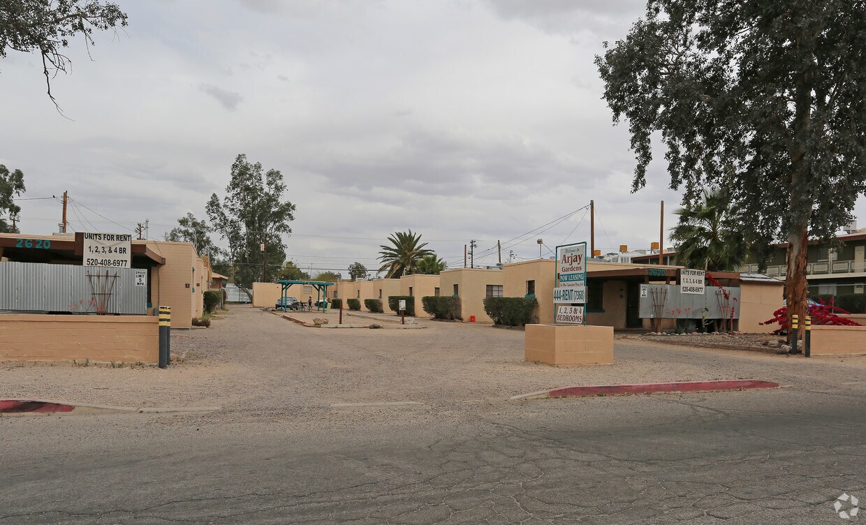 Primary Photo - 2620-2630 N 14th Ave