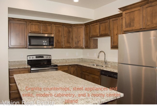 Building Photo - 79 W 900 N
