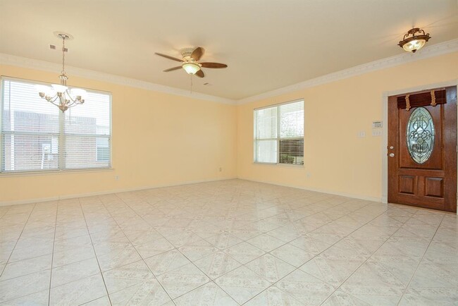 Foto del edificio - 4305 Summer Ln