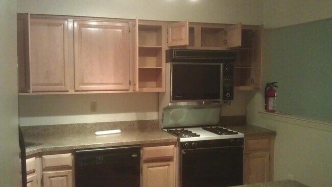 Building Photo - 206 Jesse Way