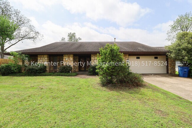 Foto del edificio - 3 Bed | 2 Bath in Central Tulsa!