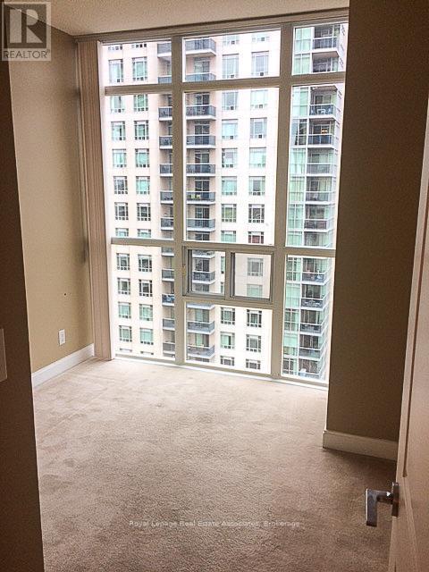 Building Photo - 70 Absolute Ave