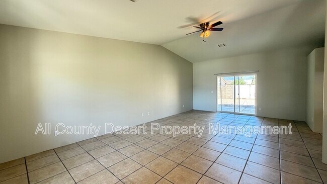 Building Photo - 9751 Palm Dr