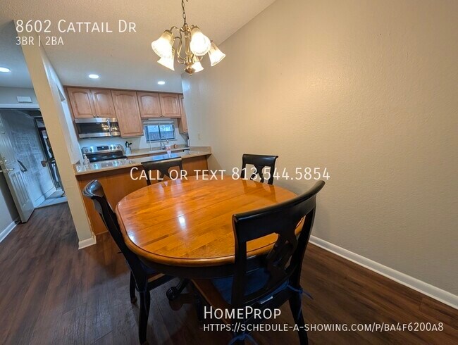 Foto del edificio - 8602 Cattail Dr