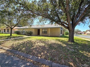 Building Photo - 28 Falcon Ave