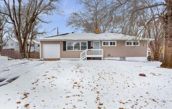 Building Photo - 11412 Greenwood Rd