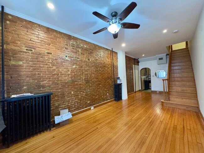 Foto del edificio - Charming 2 Bedroom/2.5 Bathroom Townhome in Upper Fells Point, Baltimore, MD!