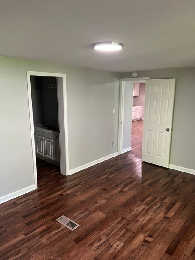 Foto del edificio - Renovated 3 Bedroom 2 Bath Home for Rent!!