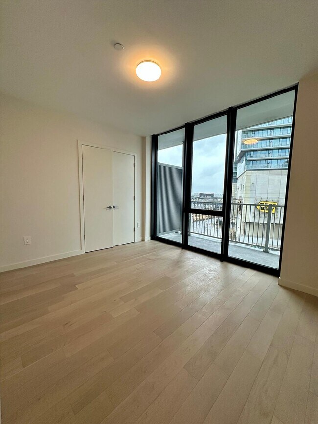 Foto del edificio - 131-02 40th Rd