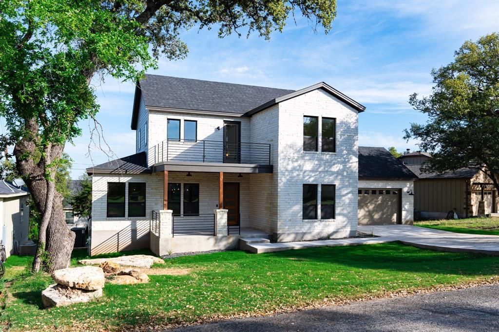 Foto principal - 132 Bedford Dr