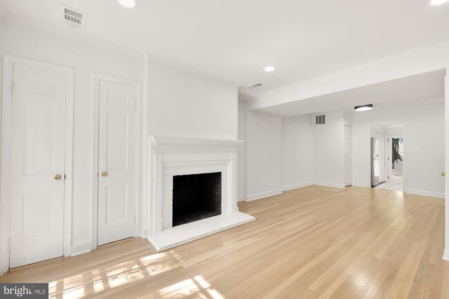 Foto del edificio - 541 4th St SE