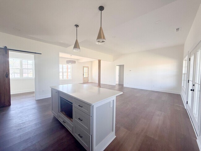 Building Photo - Brand-New 3-Bedroom Home with 2-Car Garage, Covered Porch, and Modern Finishes