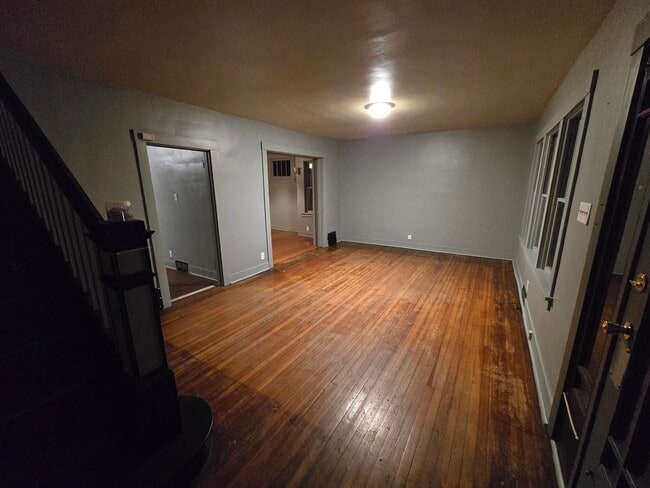 Building Photo - 727 Michigan Ave