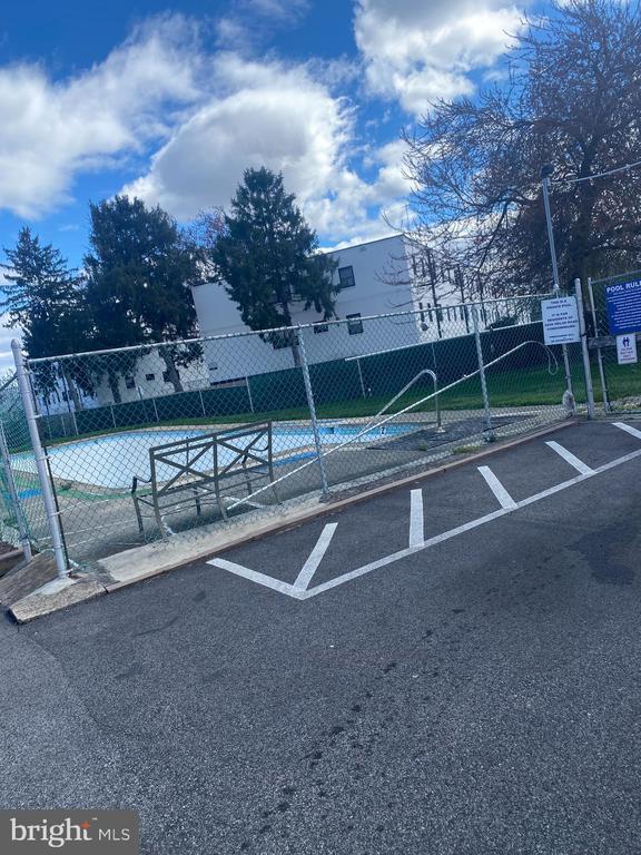 Foto del edificio - 2628 Welsh Rd