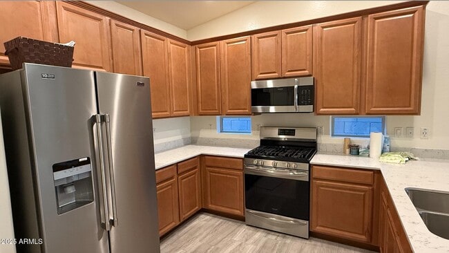 Foto del edificio - 5352 W Desert Hollow Dr