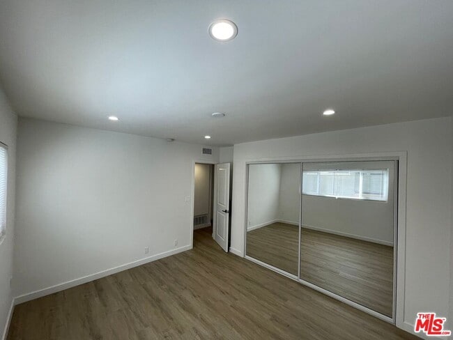 Foto del edificio - 11748 Dorothy St