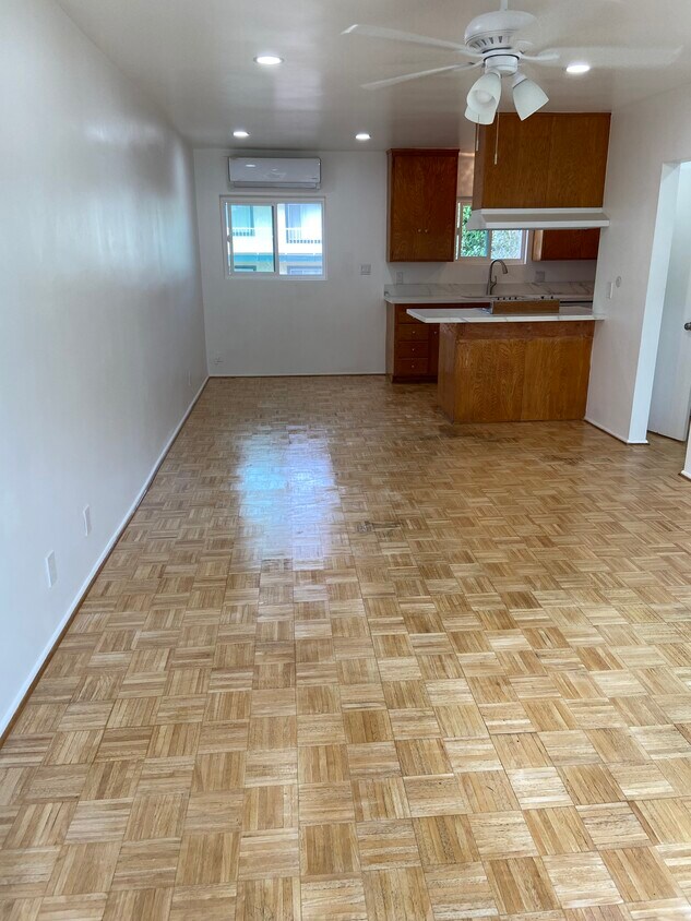 Foto principal - 928 W Angeleno Ave