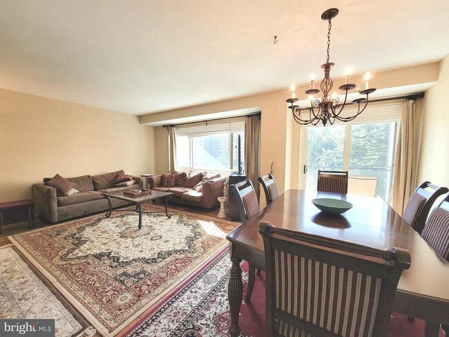 Foto del edificio - 4201 Cathedral Ave NW