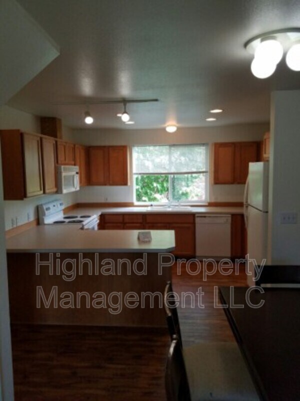 Foto del edificio - 318 NE Whitman St
