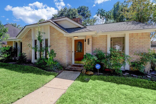 Foto del edificio - 3706 Haven Pines Dr