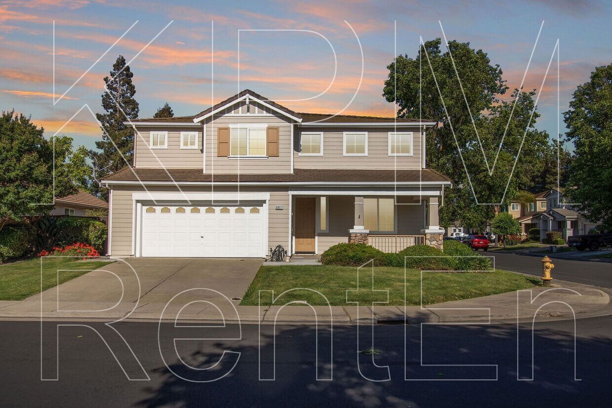 Foto principal - 3807 Spring Meadow Ln
