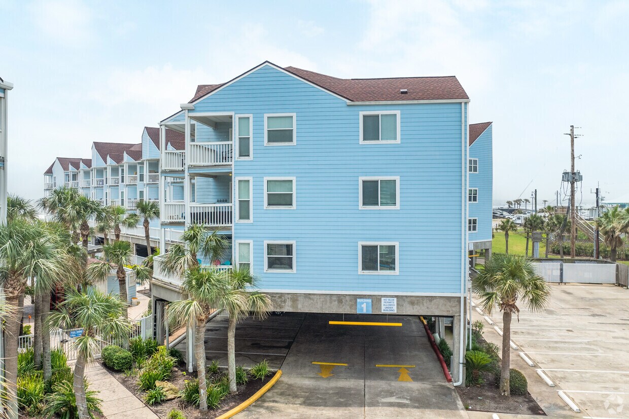 Building Photo - Seascape Resort Beachfront Condos