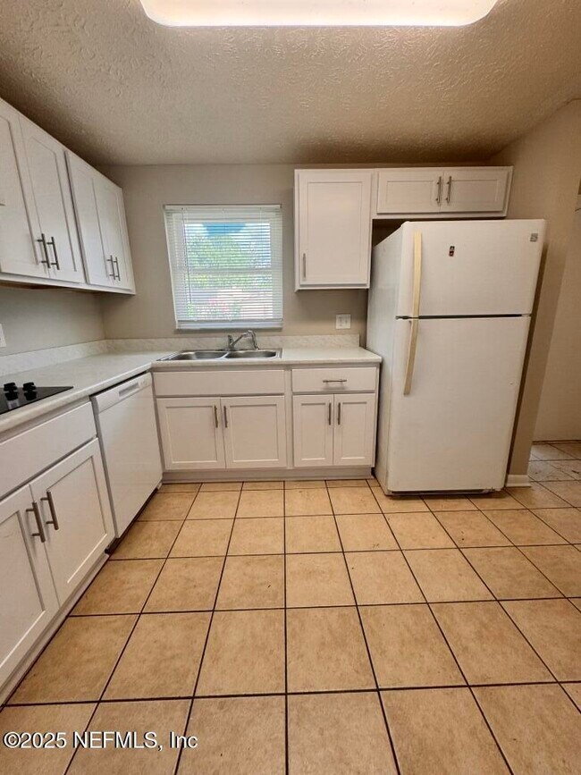 Foto del edificio - 4124 Huntington Forest Blvd